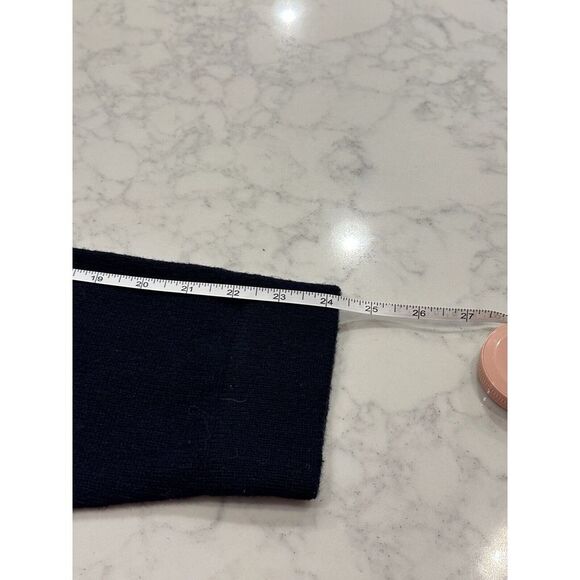 Tommy Hilfiger Logo Stripe Crewneck Sweater 100% Lambswool Wool Navy Size Medium - Picture 7 of 7